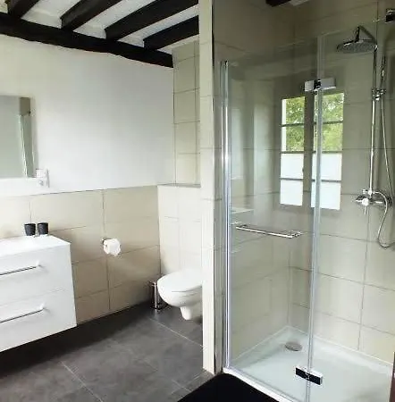 Au Moulin 1771 B&B 모네인
