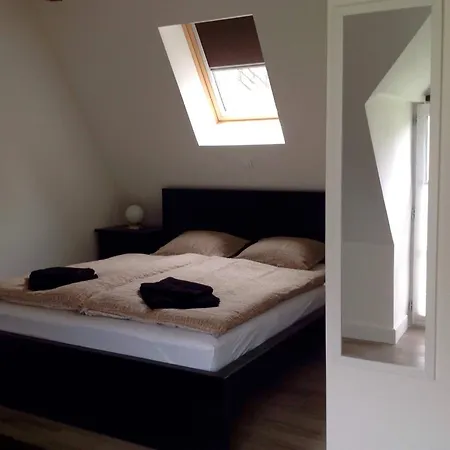 Au Moulin 1771 B&B 모네인